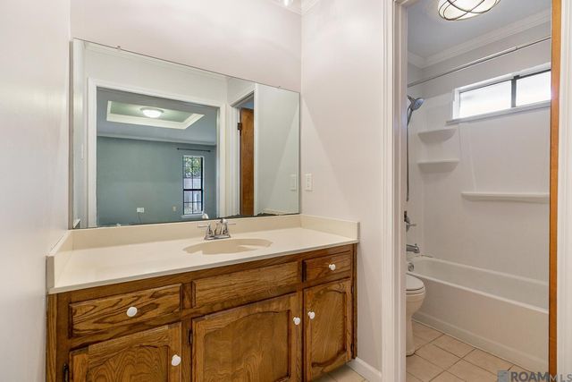 1522 Bullrush Dr, Baton Rouge, LA 70810