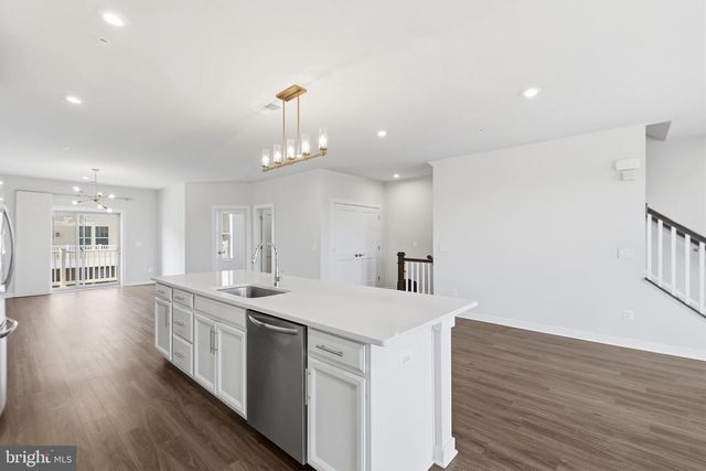 2214 ABBOCCATO TER SE, Leesburg, VA 20175