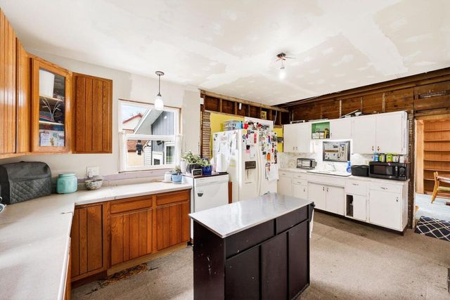 507 N Lincoln Avenue, Beaver Dam, WI 53916