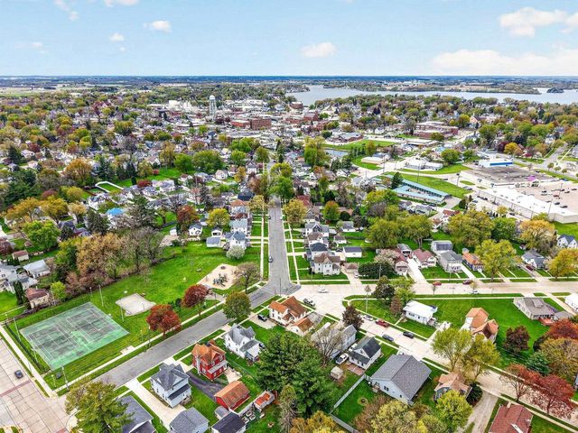 507 N Lincoln Avenue, Beaver Dam, WI 53916