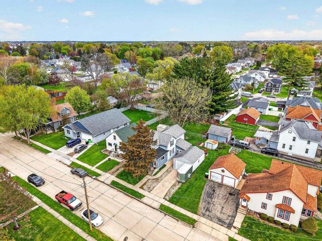 507 N Lincoln Avenue, Beaver Dam, WI 53916