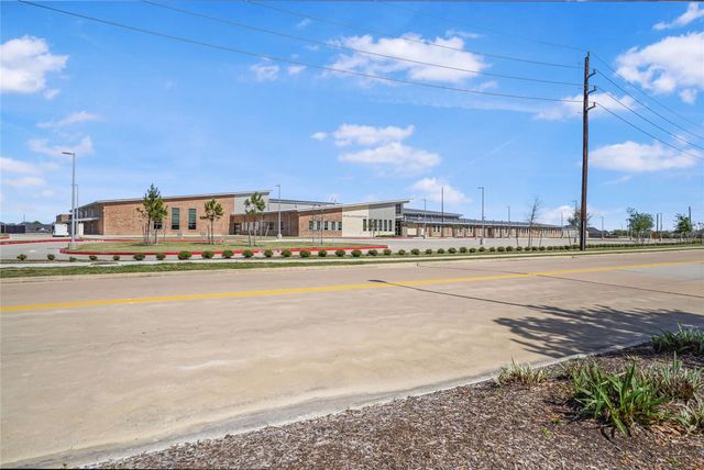 31243 Pinebrook Falls Lane, Hockley, TX 77447