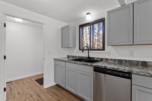 120 Hooksett Turnpike, Concord, NH 03301