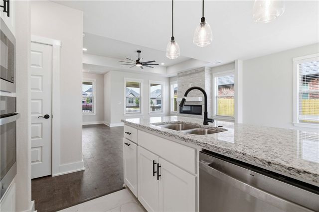6704 Orange Avenue, Bentonville, AR 72713