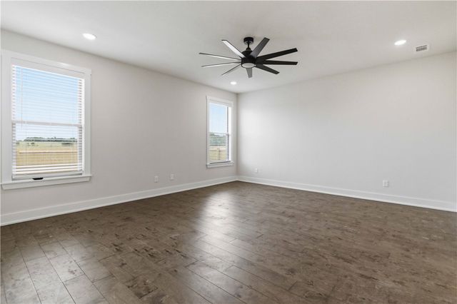 6704 Orange Avenue, Bentonville, AR 72713