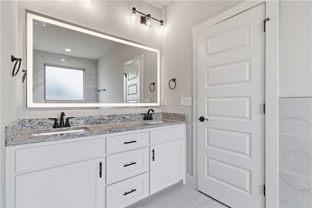 6704 Orange Avenue, Bentonville, AR 72713