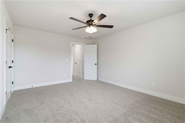6704 Orange Avenue, Bentonville, AR 72713