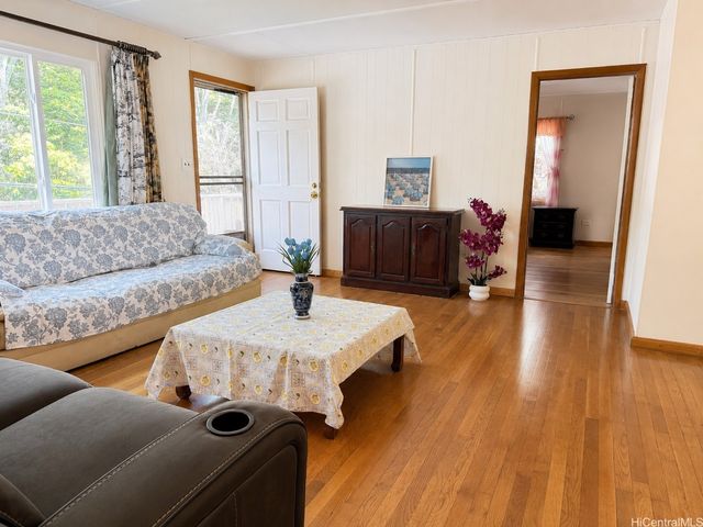 95-182 Waikalani Drive, Mililani, HI 96789