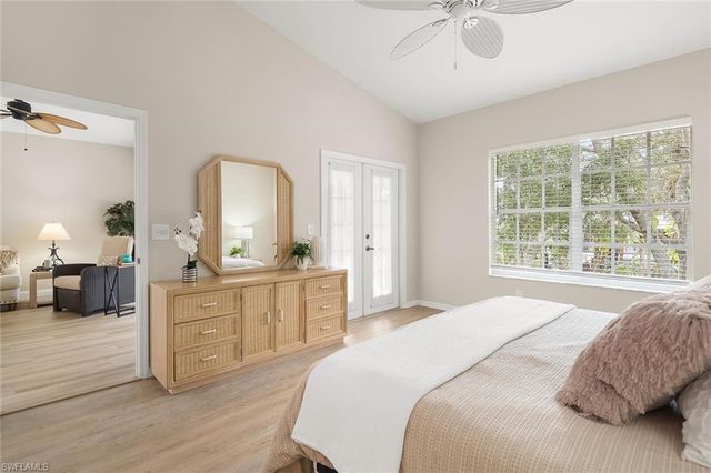 675 Wiggins Lake DR # 201, Naples, FL 34110