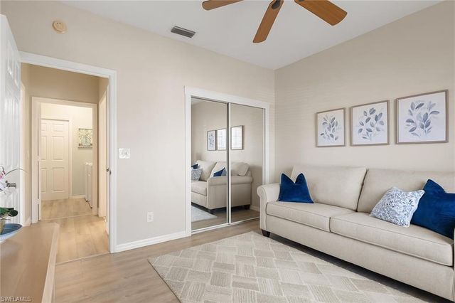 675 Wiggins Lake DR # 201, Naples, FL 34110