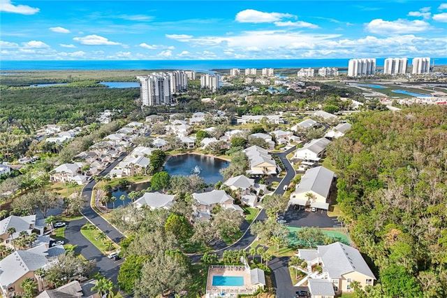 675 Wiggins Lake DR # 201, Naples, FL 34110