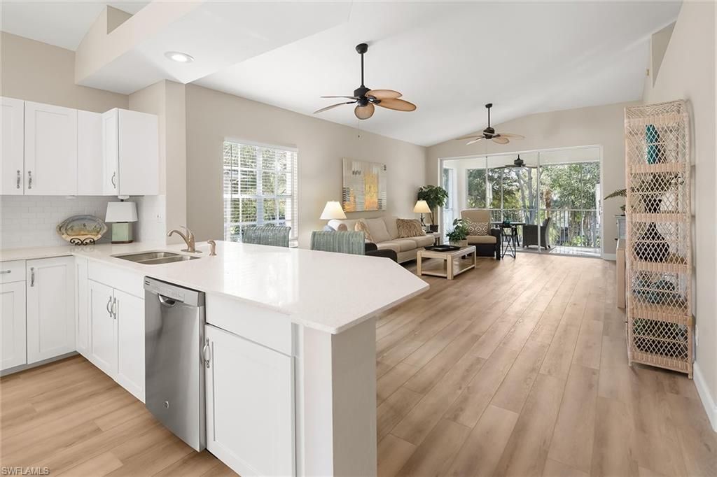 675 Wiggins Lake DR # 201, Naples, FL 34110