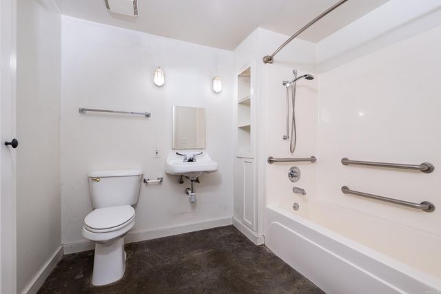 423 E 3rd St Apt 213, Little Rock, AR 72201