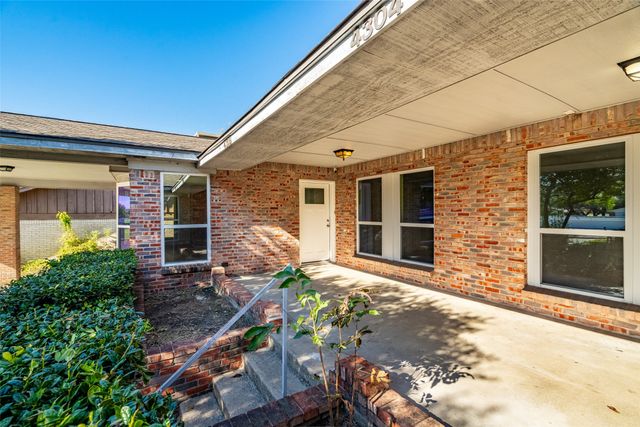 4306 Loop 820, Fort Worth, TX 76109