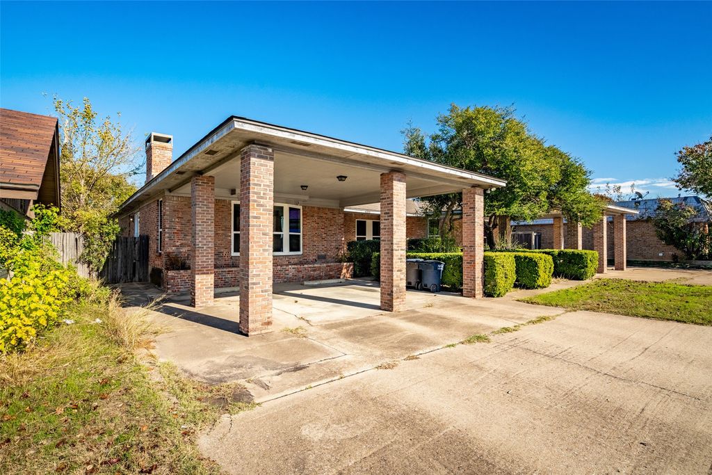 4306 Loop 820, Fort Worth, TX 76109