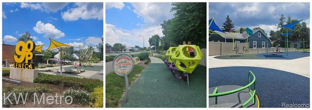 12740 STERLING Court, Oak Park, MI 48237