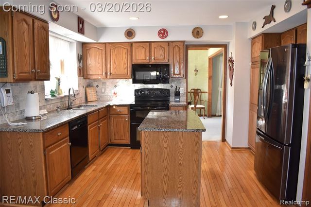 17389 Maple Hill Drive, Northville, MI 48168