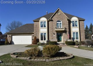 17389 Maple Hill Drive, Northville, MI 48168