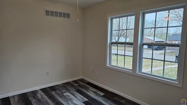 3449 SE Ohio AVE, Topeka, KS 66605