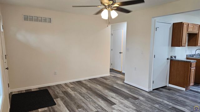 3449 SE Ohio AVE, Topeka, KS 66605