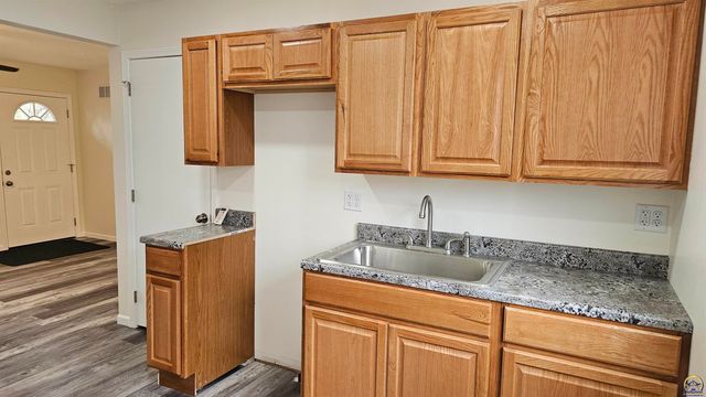 3449 SE Ohio AVE, Topeka, KS 66605
