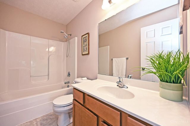 6407 Evergreen Court, Mason, OH 45040