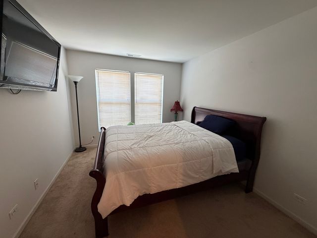 465 Metropolitan Street, Aurora, IL 60502