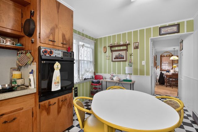 2013 Cooper Road, Jackson, MI 49202