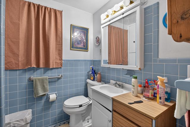 2013 Cooper Road, Jackson, MI 49202