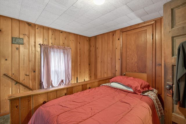 2013 Cooper Road, Jackson, MI 49202