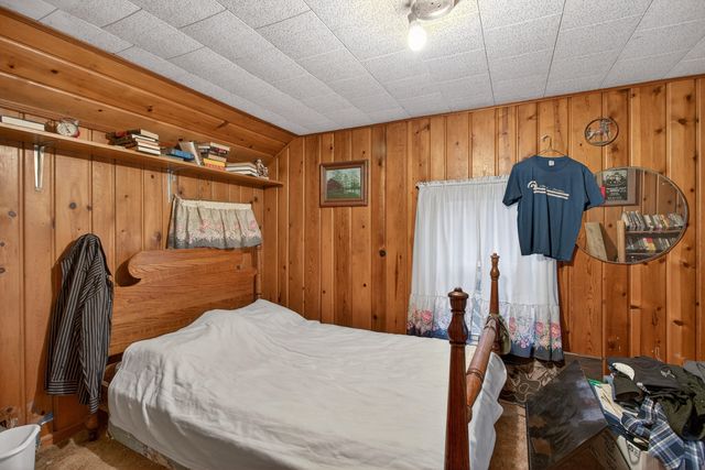 2013 Cooper Road, Jackson, MI 49202