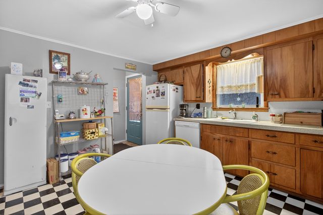 2013 Cooper Road, Jackson, MI 49202