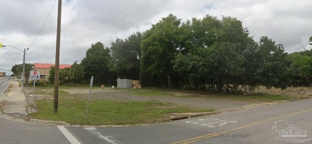 1900 W Cervantes St, Pensacola, FL 32501