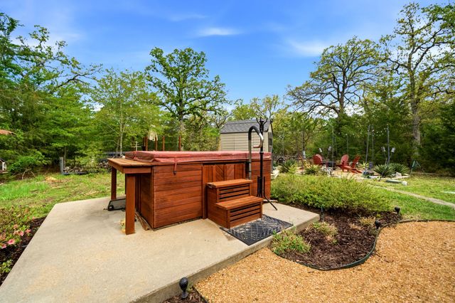 7112 Sandy Lake Road, Quinlan, TX 75474