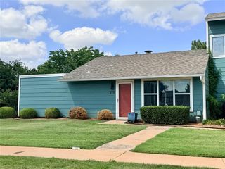 2711 Indian Creek Boulevard, Oklahoma City, OK 73120