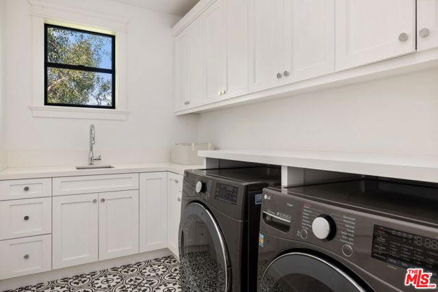 4104 Kraft Avenue, Los Angeles, CA 91604