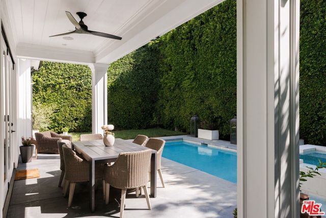 4104 Kraft Avenue, Los Angeles, CA 91604