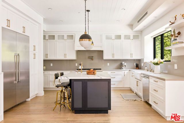 4104 Kraft Avenue, Los Angeles, CA 91604