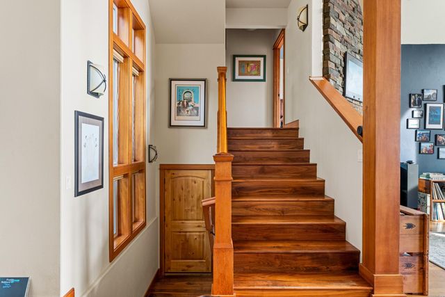 252 Frontier Lane, Grants Pass, OR 97526