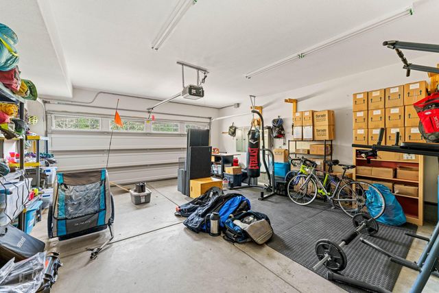 252 Frontier Lane, Grants Pass, OR 97526