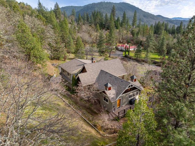 252 Frontier Lane, Grants Pass, OR 97526