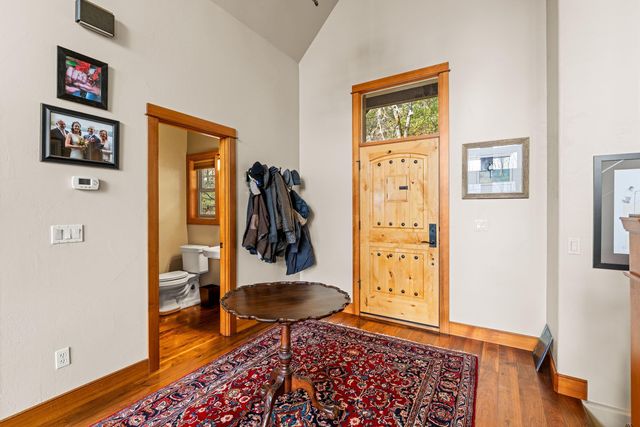 252 Frontier Lane, Grants Pass, OR 97526