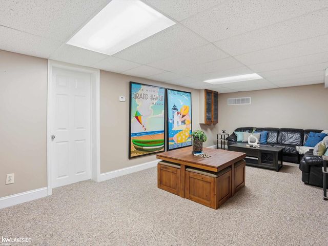 131 N CAMPBELL Road, Royal Oak, MI 48067