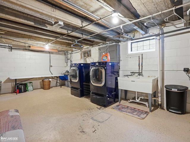 131 N CAMPBELL Road, Royal Oak, MI 48067