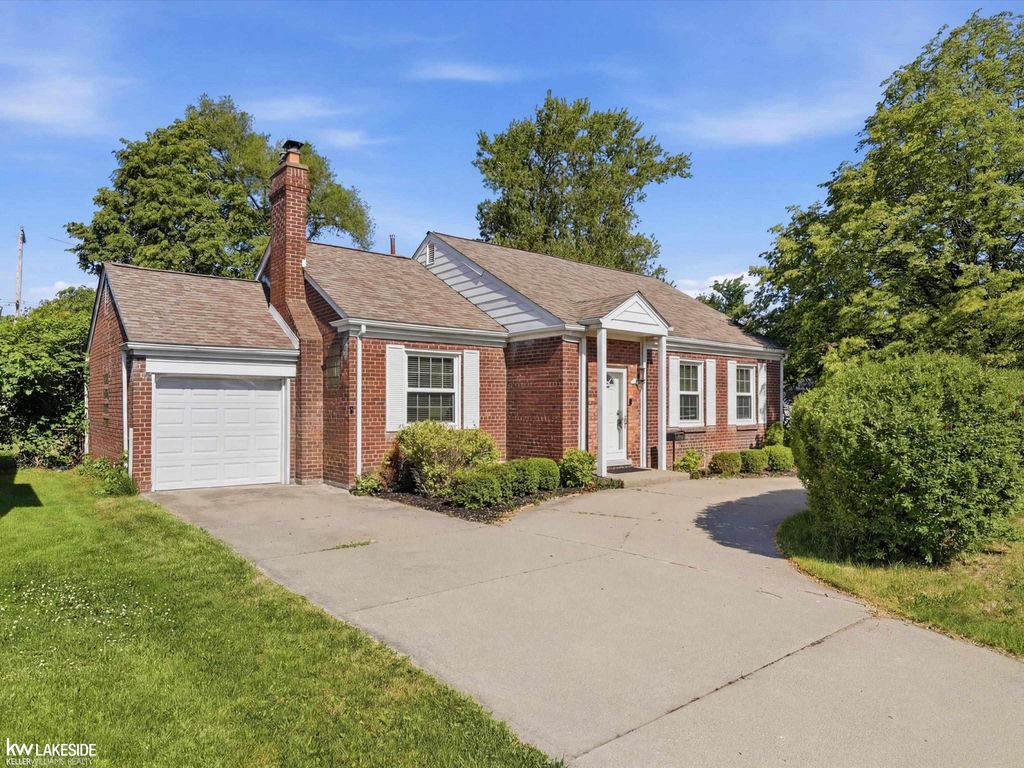 131 N CAMPBELL Road, Royal Oak, MI 48067