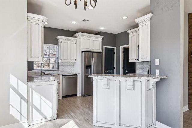 1605 Silver Oak Drive, Blanchard, OK 73010