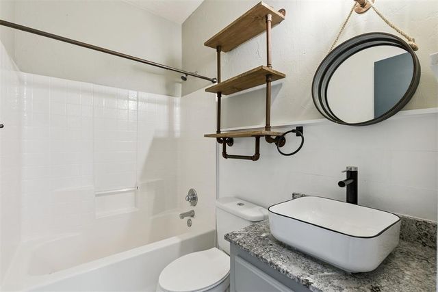 1605 Silver Oak Drive, Blanchard, OK 73010