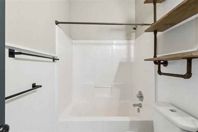 1605 Silver Oak Drive, Blanchard, OK 73010