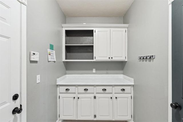 1605 Silver Oak Drive, Blanchard, OK 73010