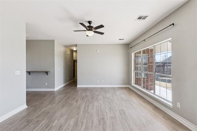 1605 Silver Oak Drive, Blanchard, OK 73010